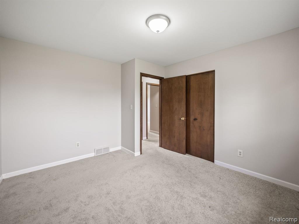 53810 BRUCE HILL Drive, Shelby Twp, MI 48316 — Photo 15