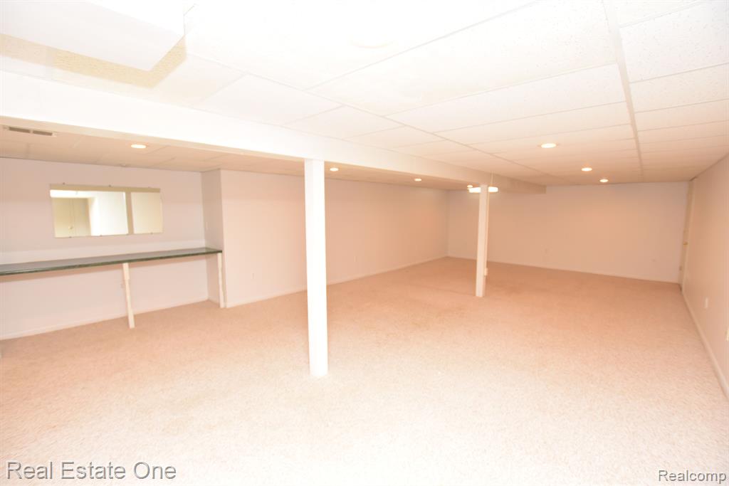 2117 OAKBROOK Boulevard, Walled Lake, MI 48390 — Photo 25