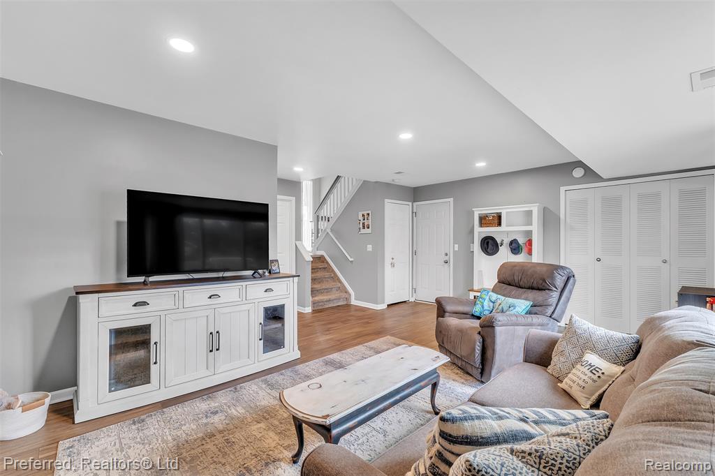 7363 Hideaway Drive, Ypsilanti, MI 48197 — Photo 27