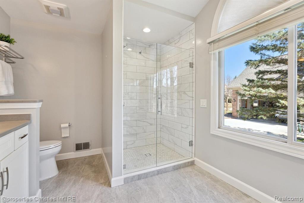 40611 PAISLEY Circle, Novi, MI 48377 — Photo 28
