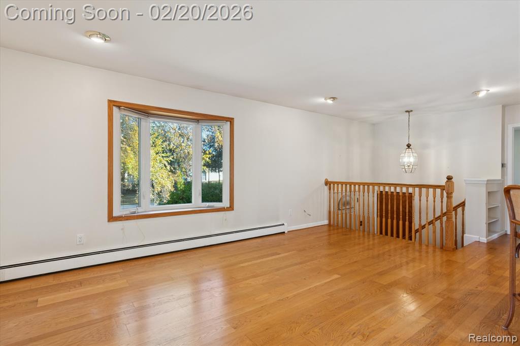 541 Crystalia Street, Commerce Twp, MI 48382 — Photo 6
