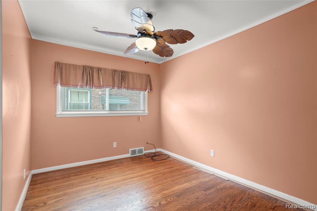 928 N Denwood Street, Dearborn, MI 48128 — Photo 16