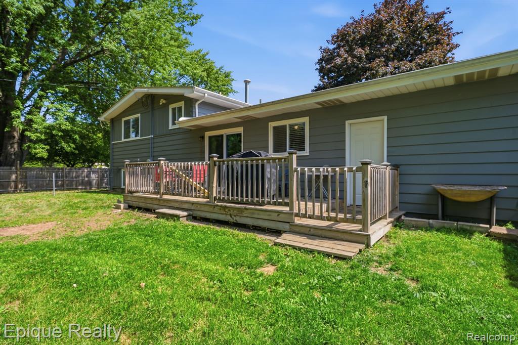 5370 Oaktree Court, Flint, MI 48532 — Photo 26