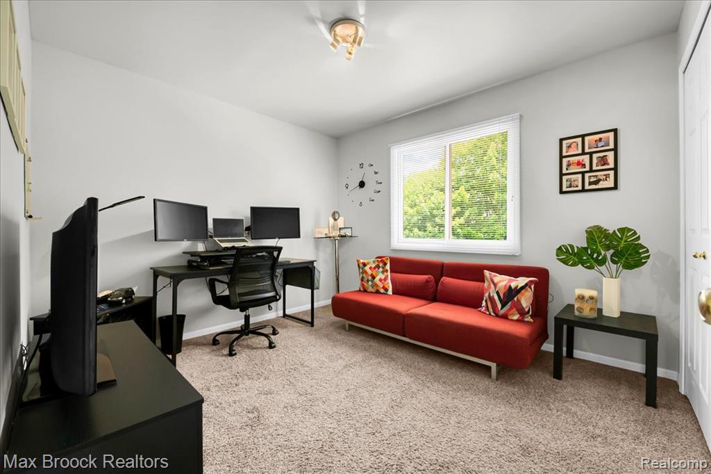 4086 Arcadia Drive, Auburn Hills, MI 48326 — Photo 38