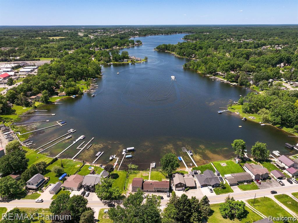 1612 S Hughes Road, Brighton, MI 48114 — Photo 44
