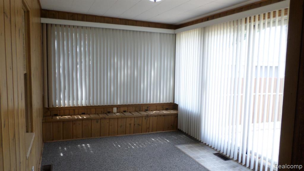22463 Nevada Avenue, Eastpointe, MI 48021 — Photo 37