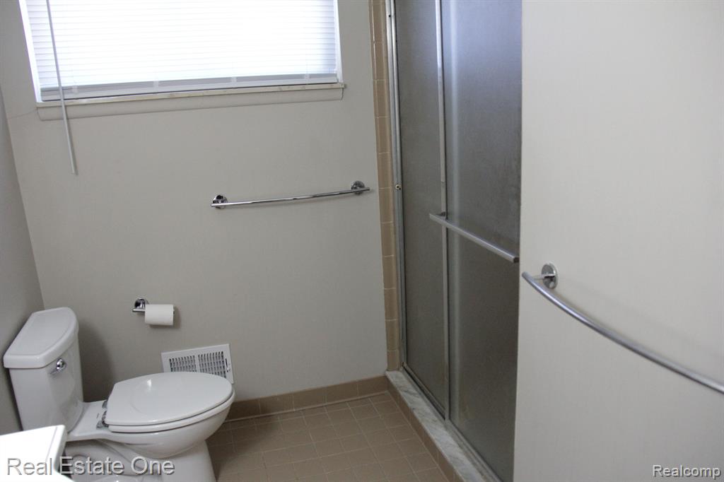 6427 RICHARD Run, West Bloomfield, MI — Photo 28