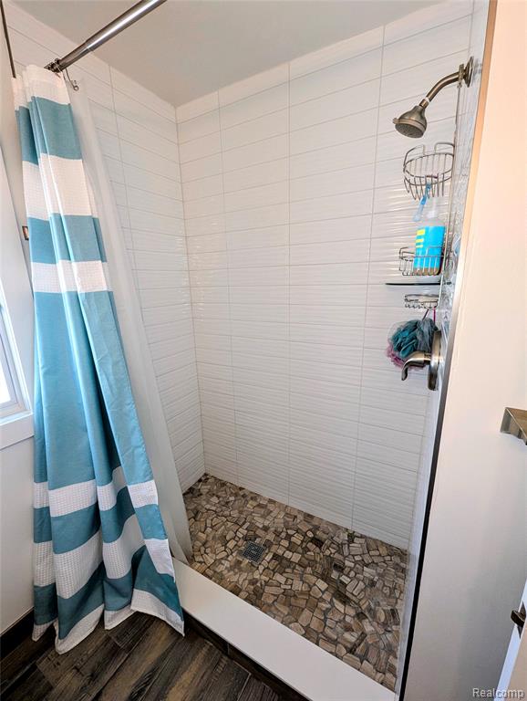 2525 Davista Drive, Highland, MI 48356 — Photo 28