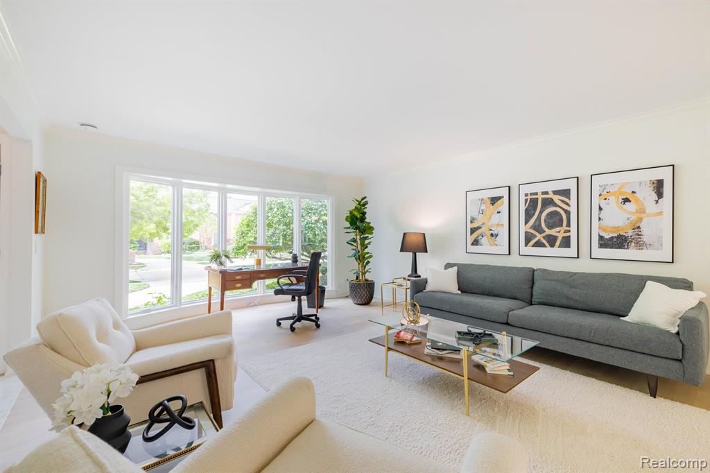 655 CANTERBURY Road, Grosse Pointe Woods, MI 48236 — Photo 12