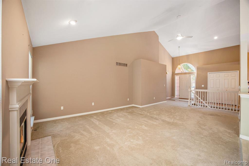 4439 Honeysuckle Drive, Sterling Heights, MI 48314 — Photo 5