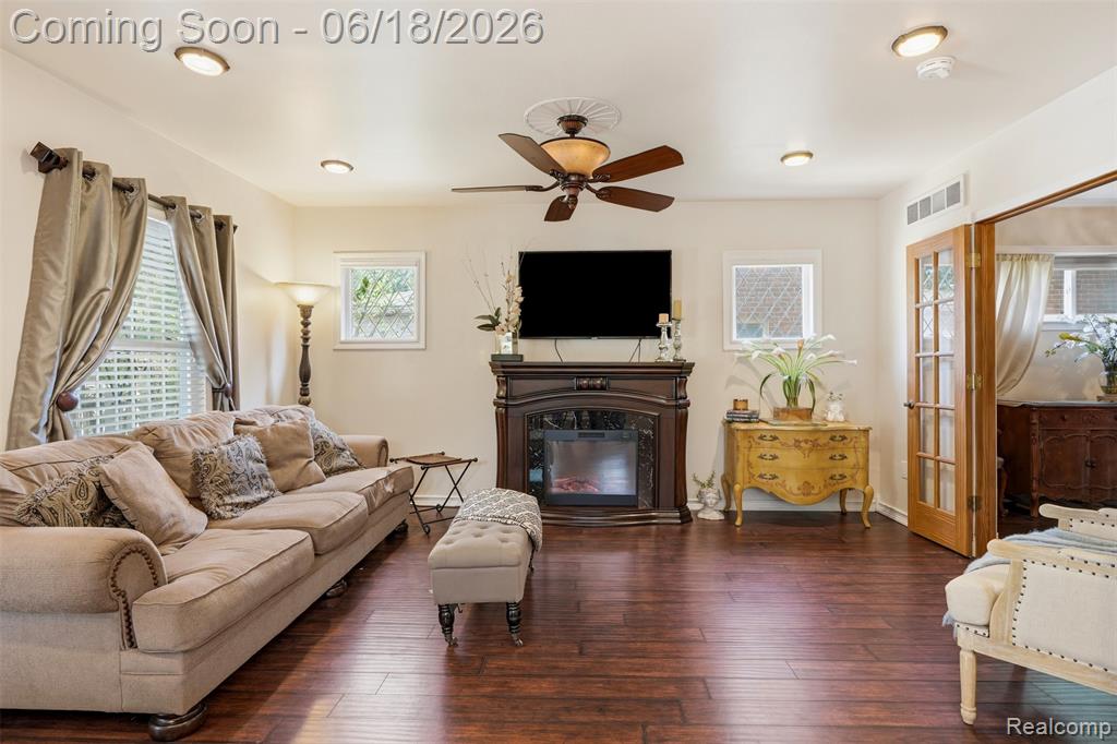 435 N Melborn Street, Dearborn, MI 48128 — Photo 19