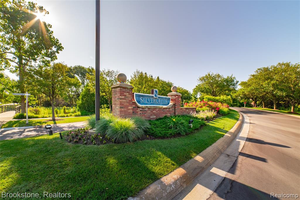 5292 Brookemonte Circle, Rochester, MI 48306 — Photo 40