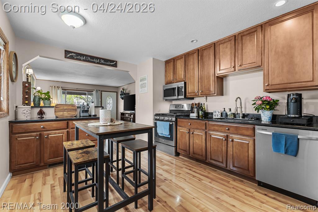8003 Roosevelt Street, Taylor, MI 48180 — Photo 11