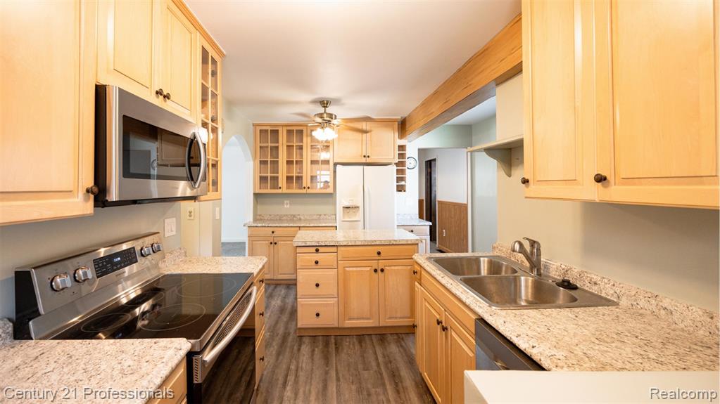 516 Renshaw Street, Rochester, MI 48307 — Photo 13