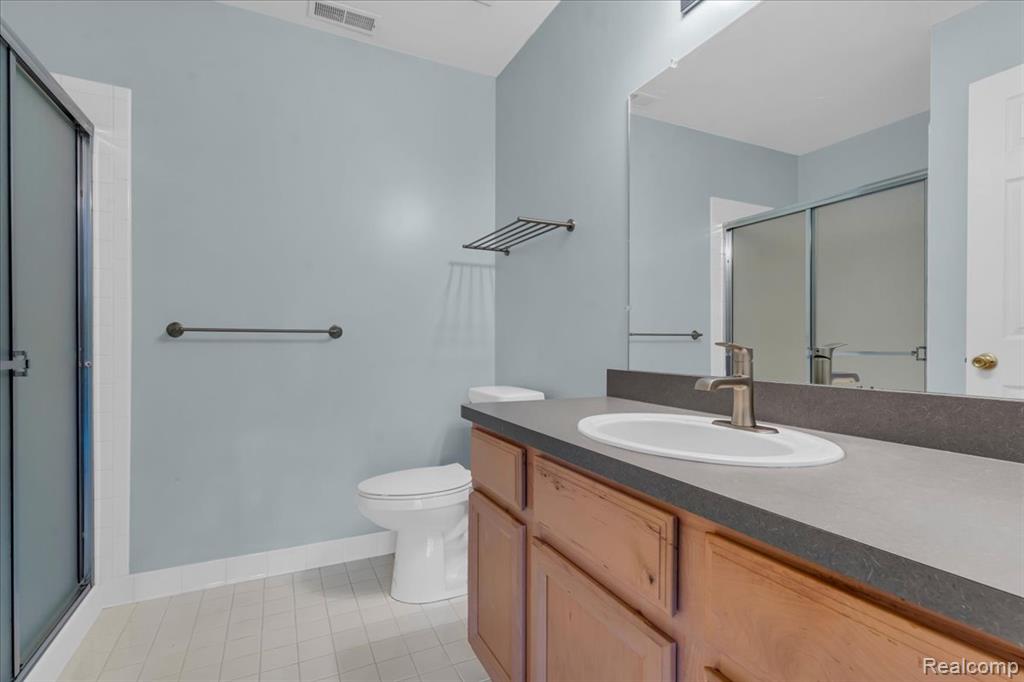 51641 Hale Lane, Chesterfield, MI — Photo 17