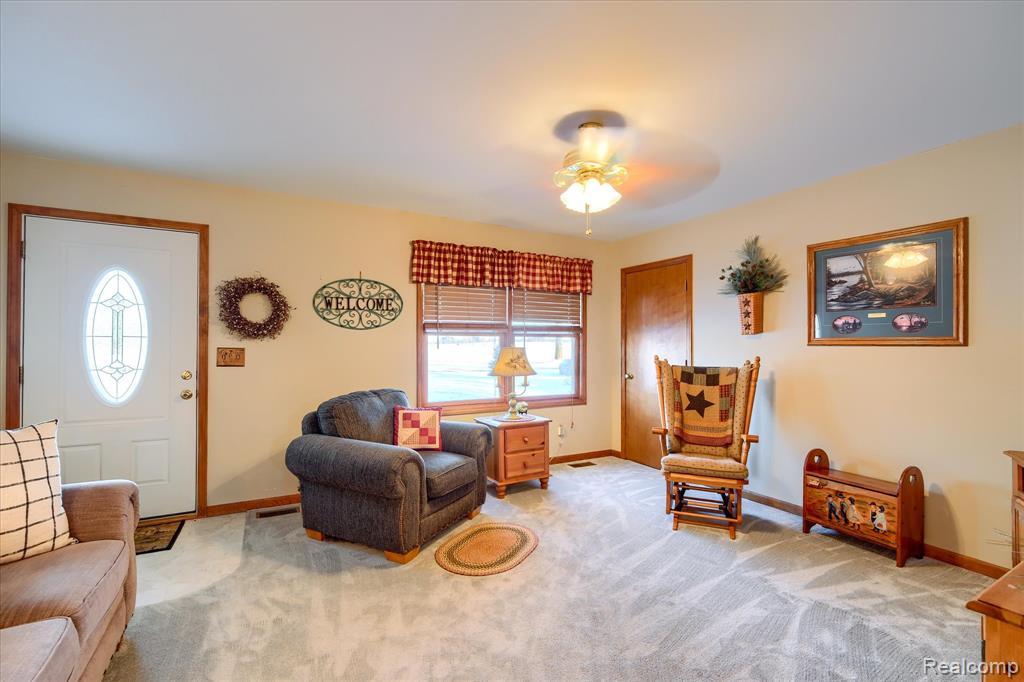 6941 Lake Pleasant Road, North Branch, MI 48461 — Photo 5