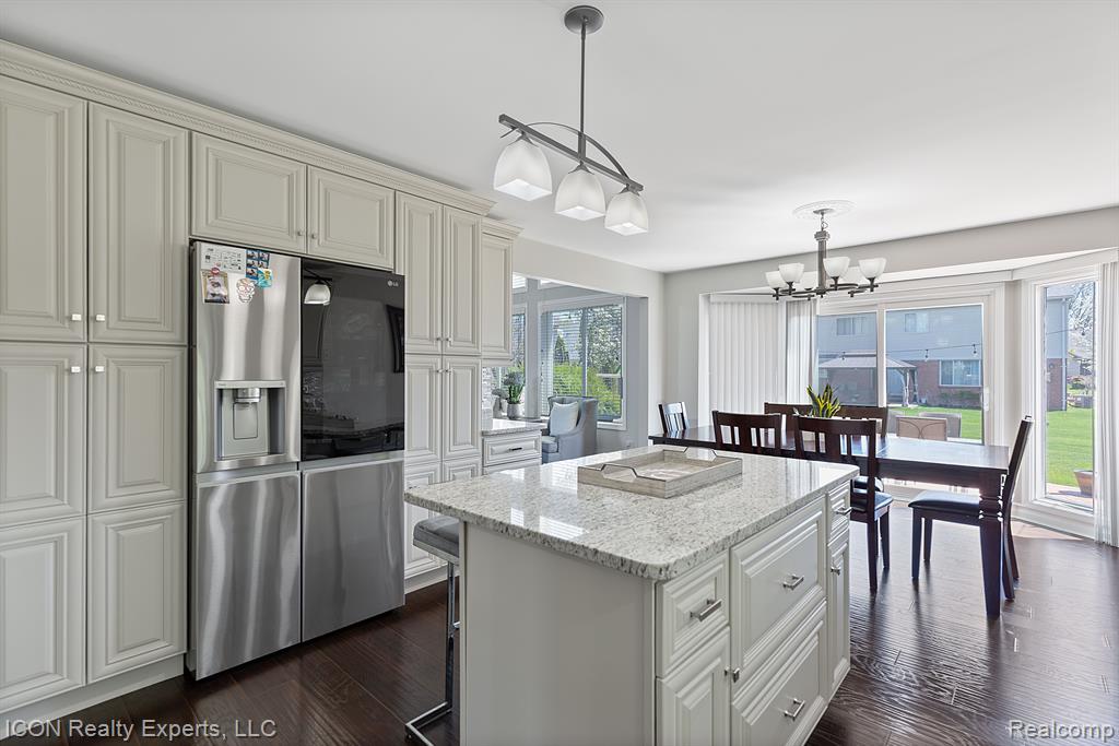 51874 EMIL Drive, Macomb, MI 48042 — Photo 15
