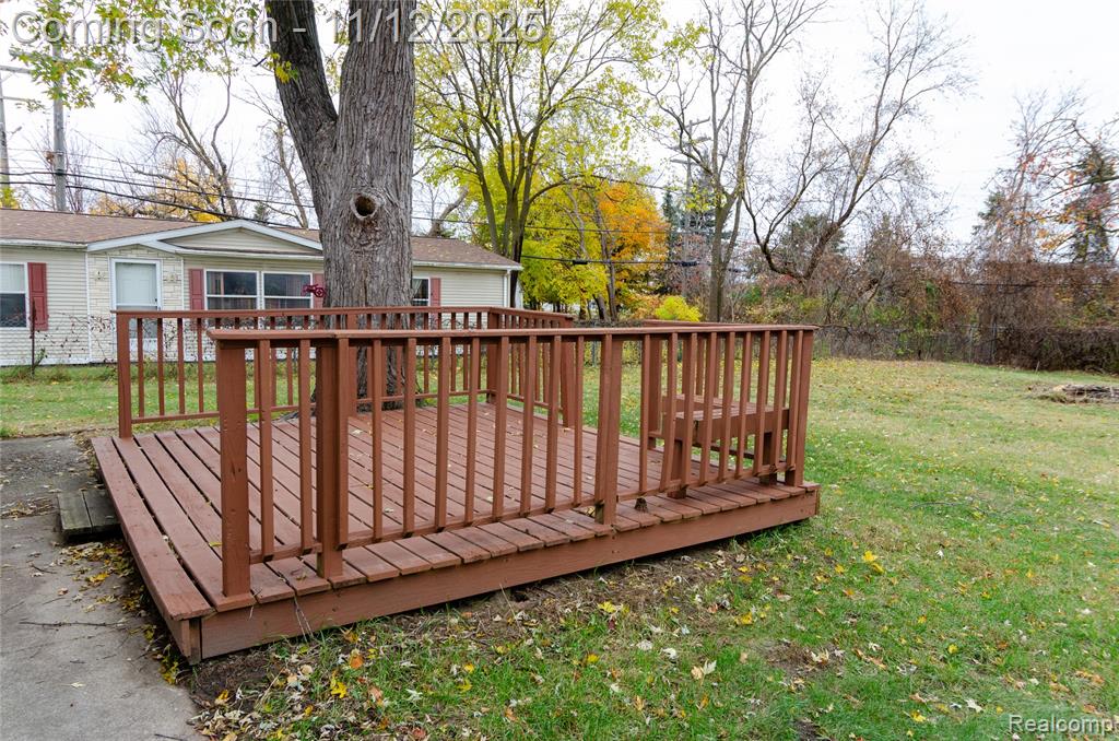 577 Peacock Avenue, Pontiac, MI 48340 — Photo 8
