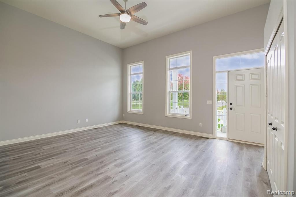 53438 CHAMPLAIN Street, Macomb, MI 48042 — Photo 24