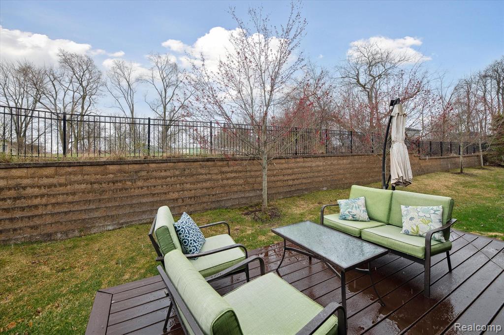 1115 PADDOCK Drive, South Lyon, MI 48178 — Photo 39