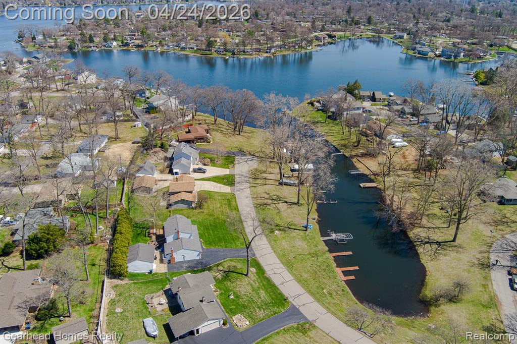 4040 Rollins Avenue, Waterford, MI 48329 — Photo 98