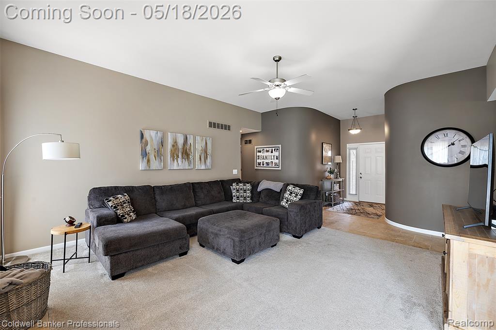 16532 Moore Park Road, Macomb, MI 48044 — Photo 6
