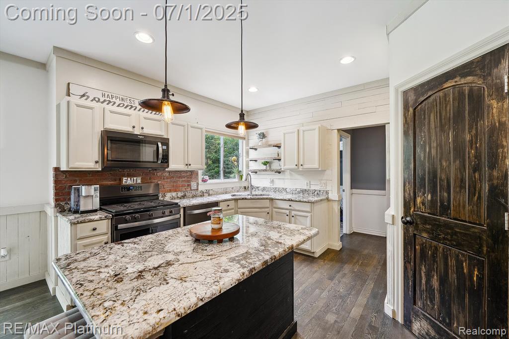 4209 Oak Street, Grand Blanc, MI 48439 — Photo 11
