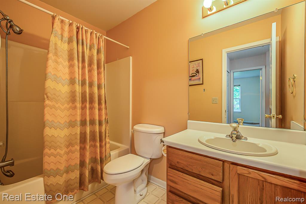 9238 APPLEVIEW, Brighton, MI 48116 — Photo 23