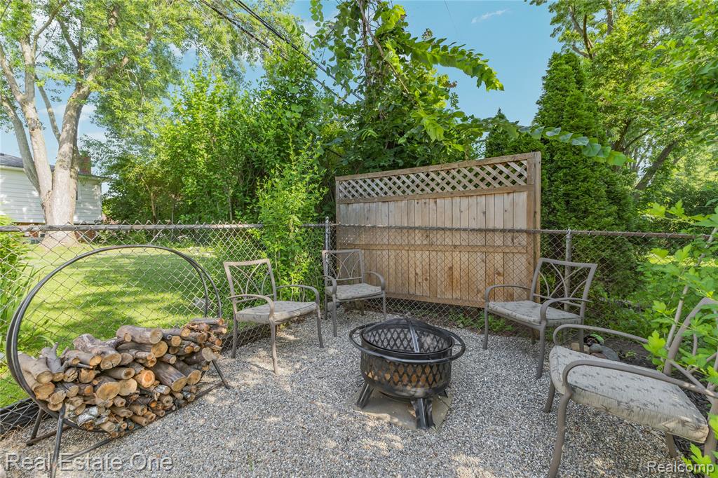 5011 Thorncroft Avenue, Royal Oak, MI 48073 — Photo 56