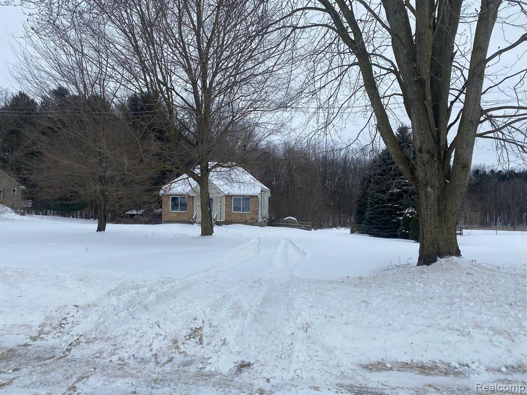 11261 BOHM Road, Byron, MI 48418 — front exterior