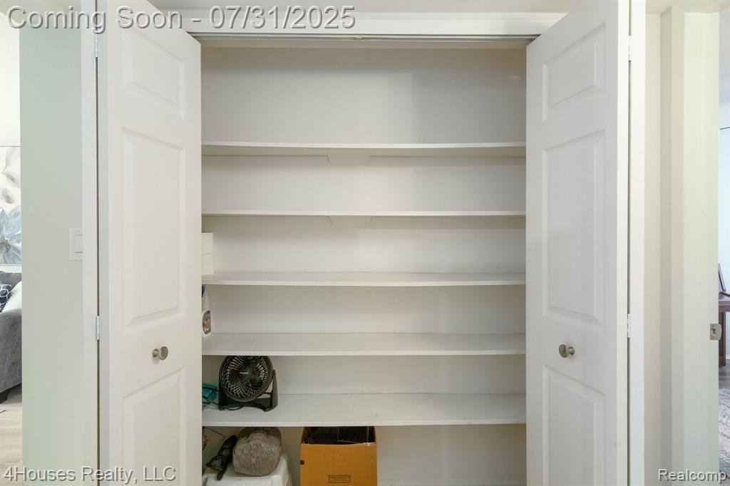 5273 Highland Road, 108, Waterford, MI 48327 — Photo 39