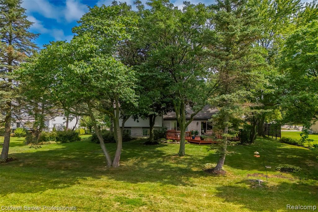 5075 Bayside Drive, Troy, MI 48098 — Photo 40