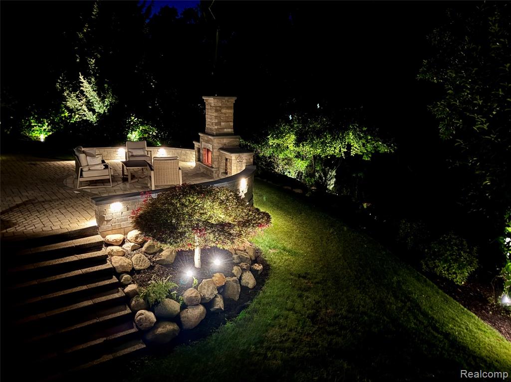 3029 S Westview Court, Bloomfield, MI 48304 — Photo 45