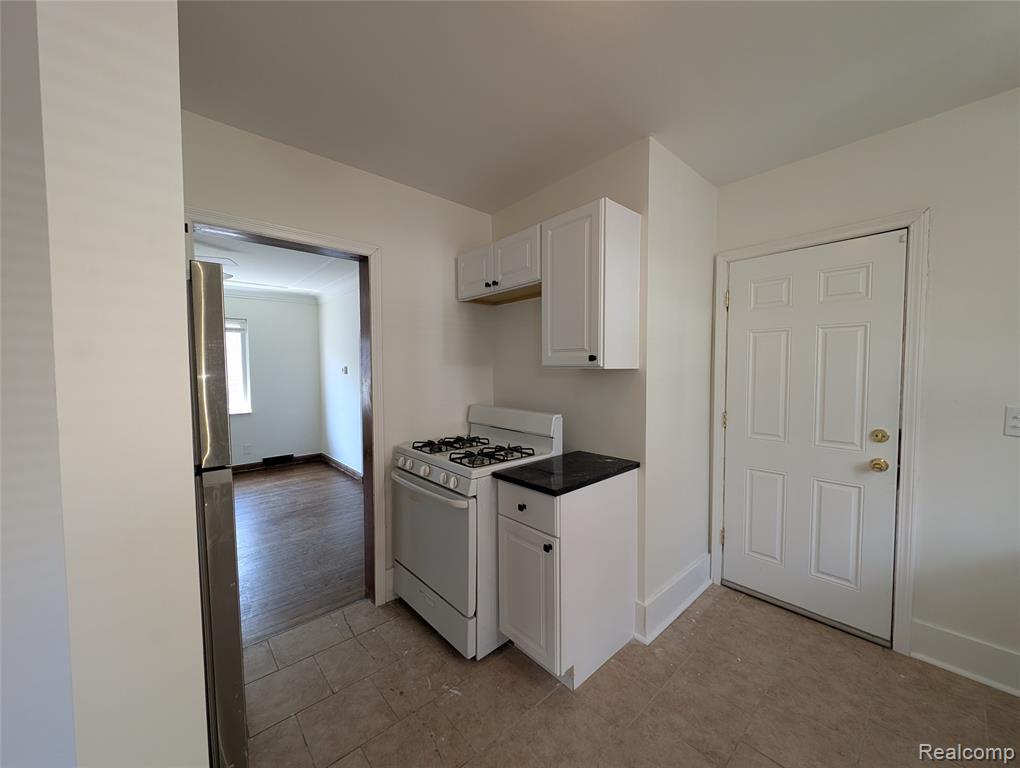 17530 Roselawn, Detroit, MI 48221 — Photo 4