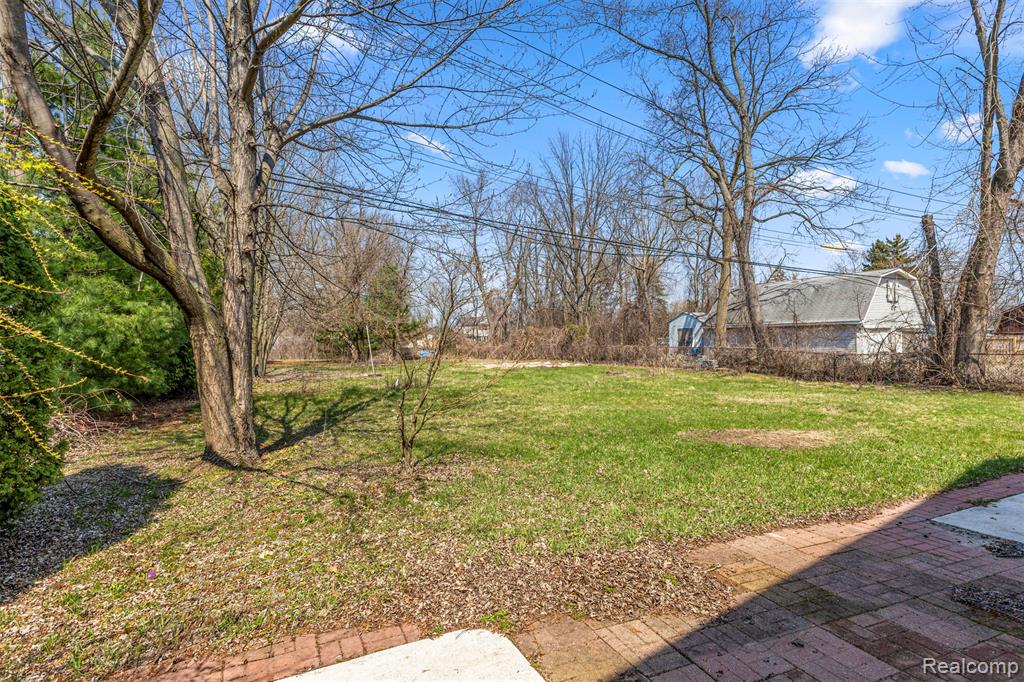 29940 Bock Street, Garden City, MI — Photo 14
