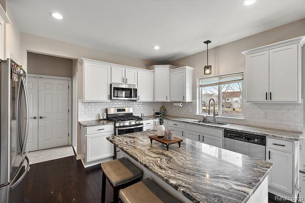 930 CROSS Street, Oxford, MI 48371 — Photo 19