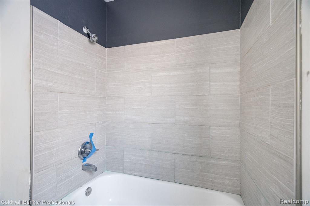 23442 Melville Avenue, Hazel Park, MI 48030 — Photo 10
