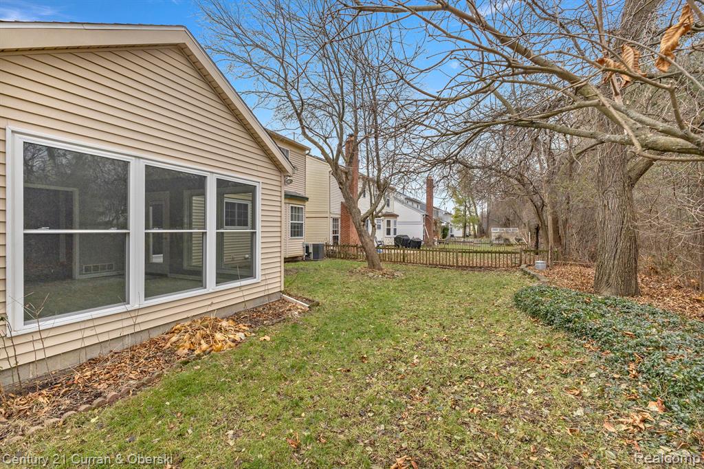 3052 TURNBERRY Lane E, Ann Arbor, MI 48108 — Photo 7