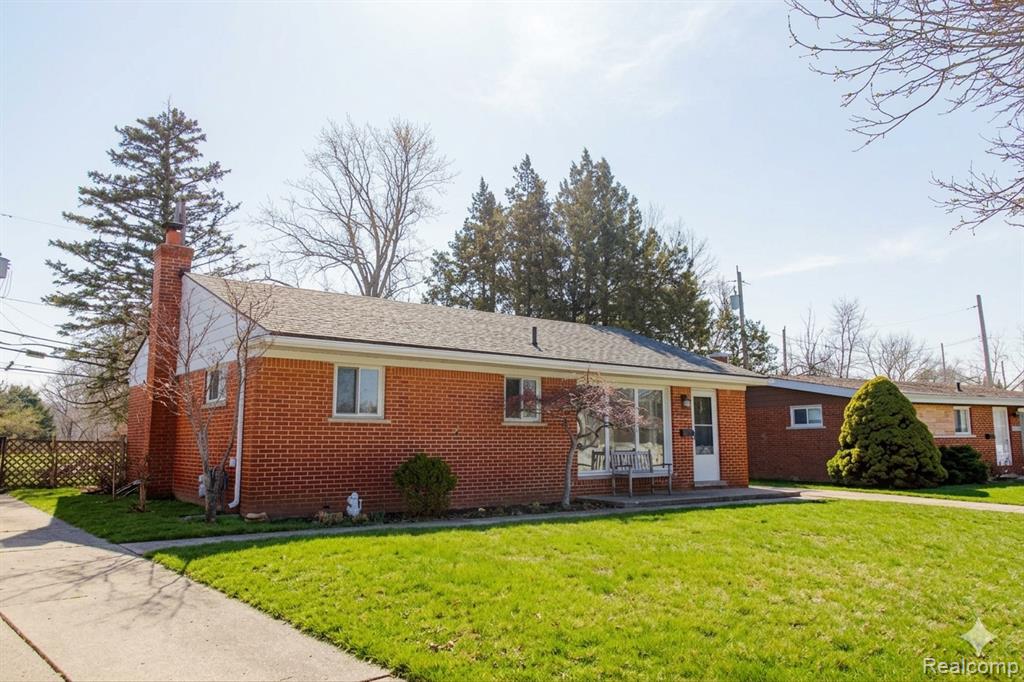 26923 Constance Avenue, Dearborn Heights, MI 48127 — Photo 3