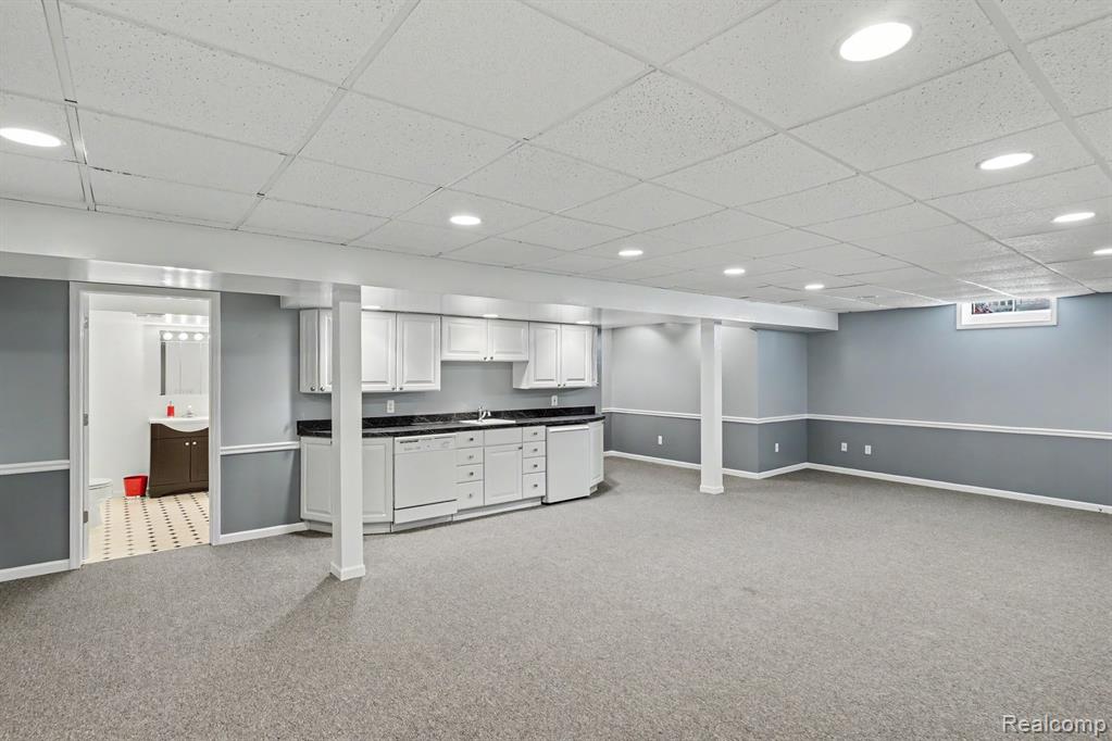 6076 Evergreen Lane, Grand Blanc, MI 48439 — Photo 17