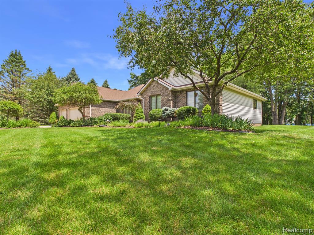 4133 Creeks Edge Drive, Metamora, MI 48455 — Photo 2