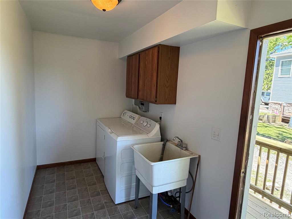 2130 Webster Park Drive, Howell, MI 48843 — Photo 12
