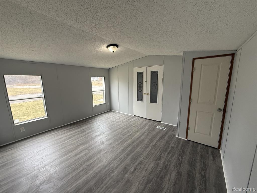 5045 Nadie Drive, Mount Morris, MI 48458 — Photo 6
