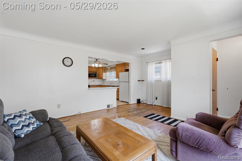 24237 Roxana Avenue, Eastpointe, MI 48021 — Photo 6