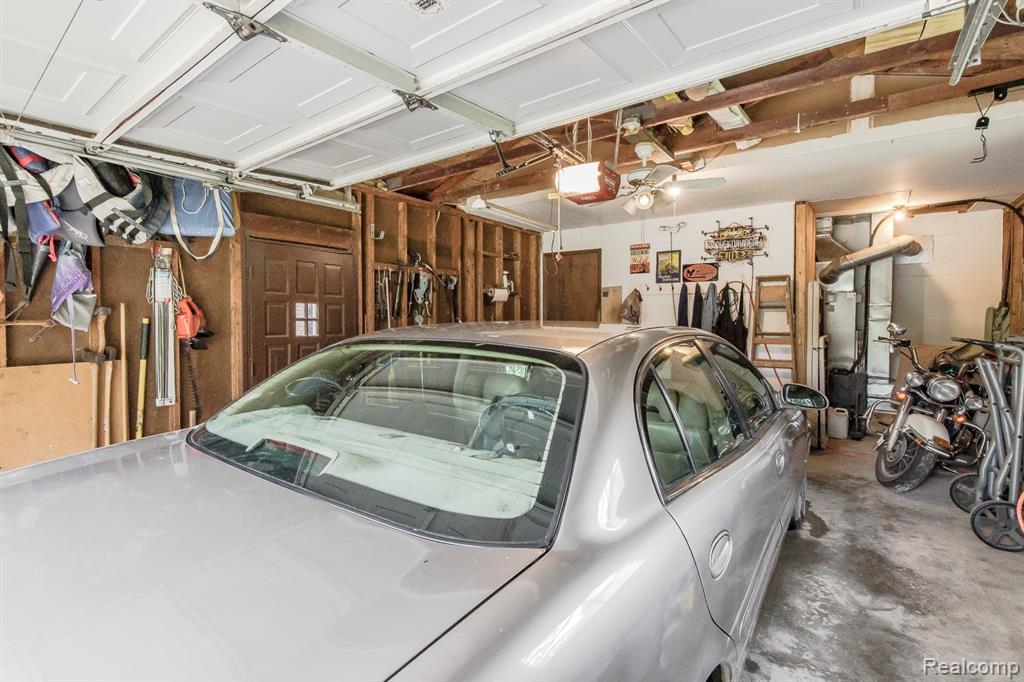 63 Lakeview Drive, Oxford, MI 48370 — Photo 23