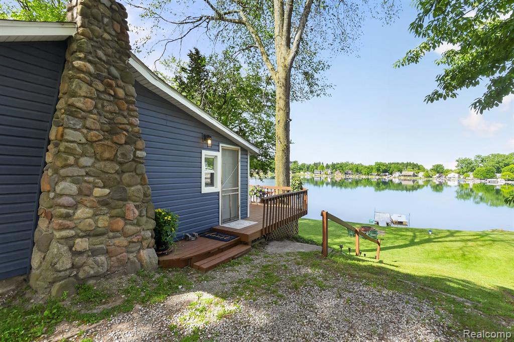 1717 Triangle Lake Road, Howell, MI 48843 — Photo 4