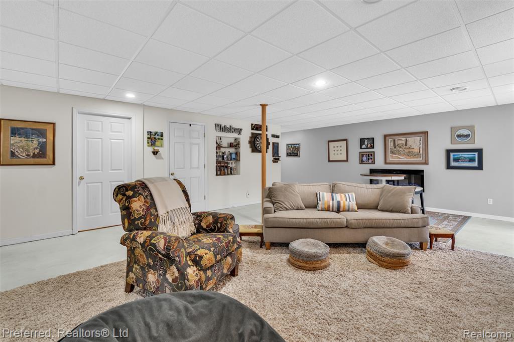 77 Sedum, Howell, MI 48843 — Photo 32
