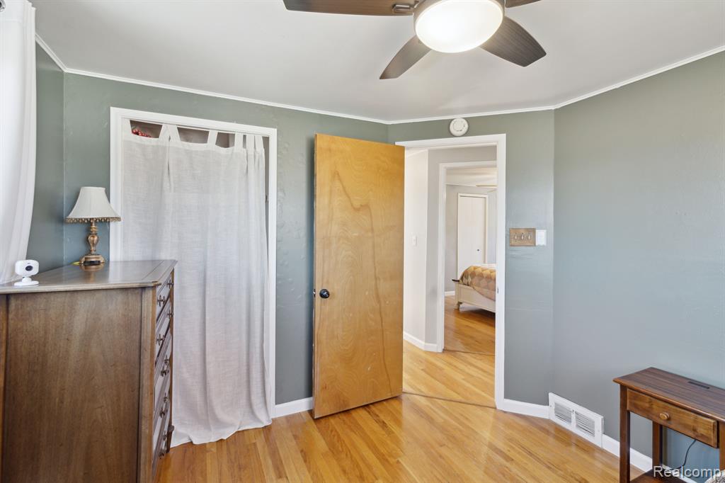8612 PALOMINO Drive, Commerce Twp, MI 48382 — Photo 13