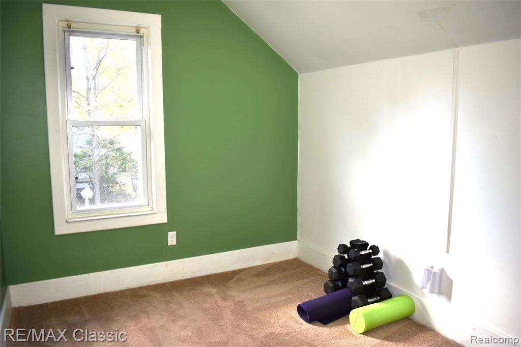 135 Park Avenue, Holly, MI 48442 — Photo 24
