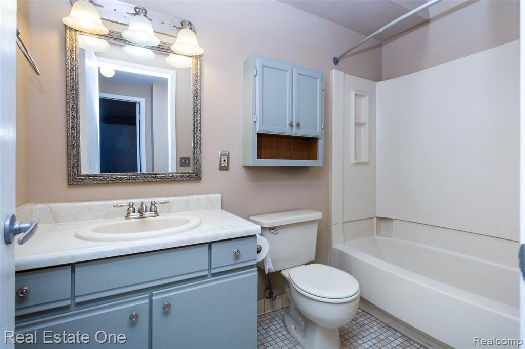 1891 Vine Way Drive, 33, Canton, MI 48188 — Photo 27